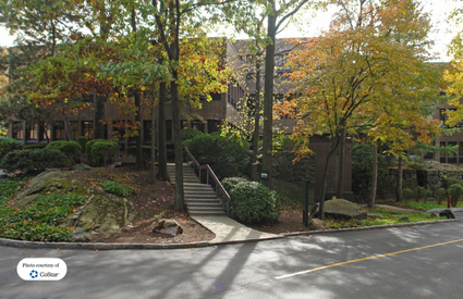 Front view of 2 Greenwich Office Park, Greenwich CT
