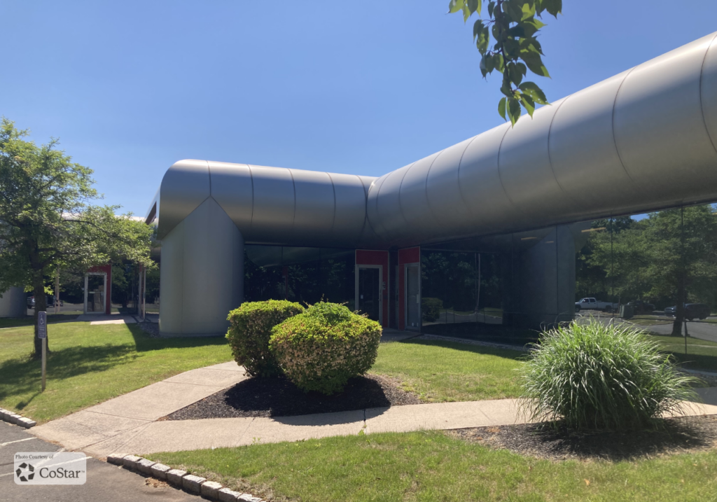 Choyce Peterson tenant representation transaction at 900 Northrop Road in Wallingford CT